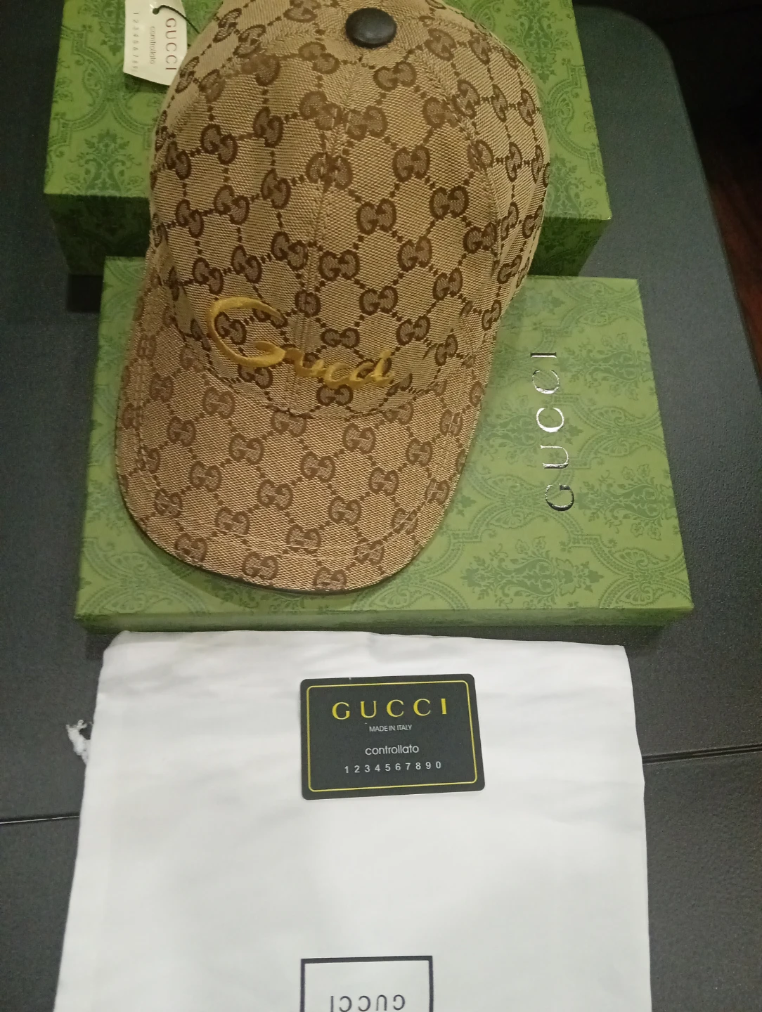 Gucci GG Supreme Baseball Cap unisex - photo 4
