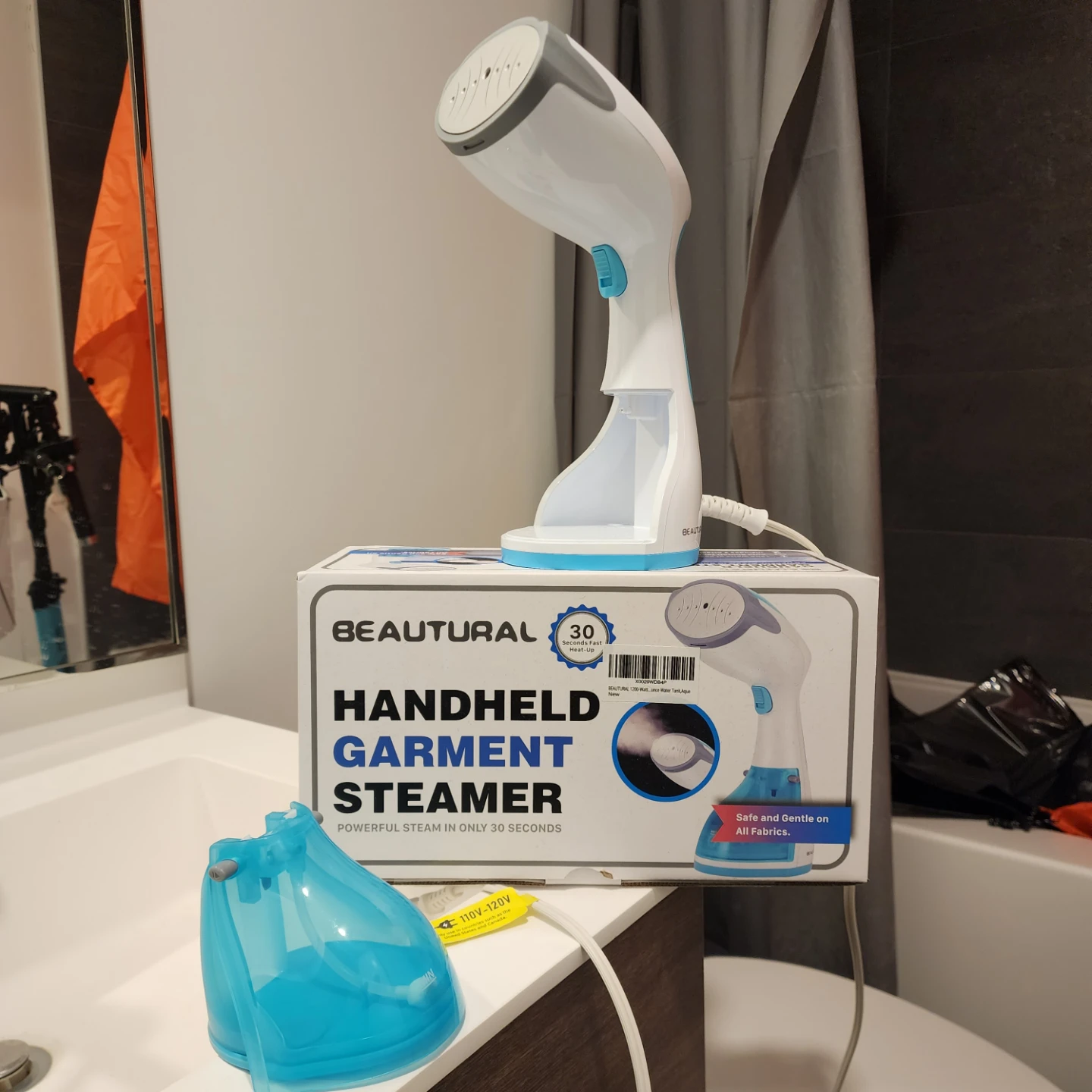 Beautural Handheld Garment  Steamer (moving sale)