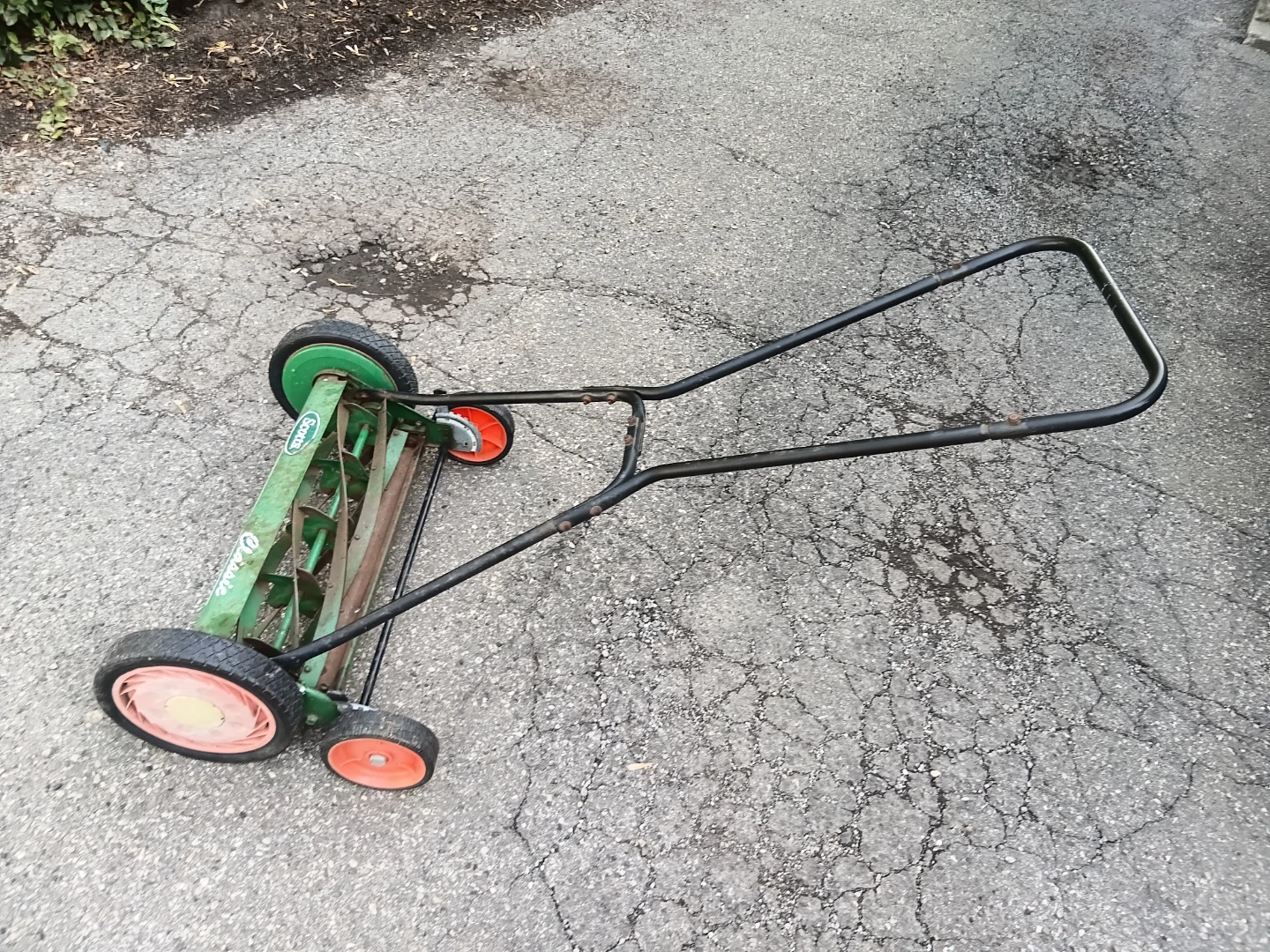 Scotts Classic Push Reel Lawn Mower
