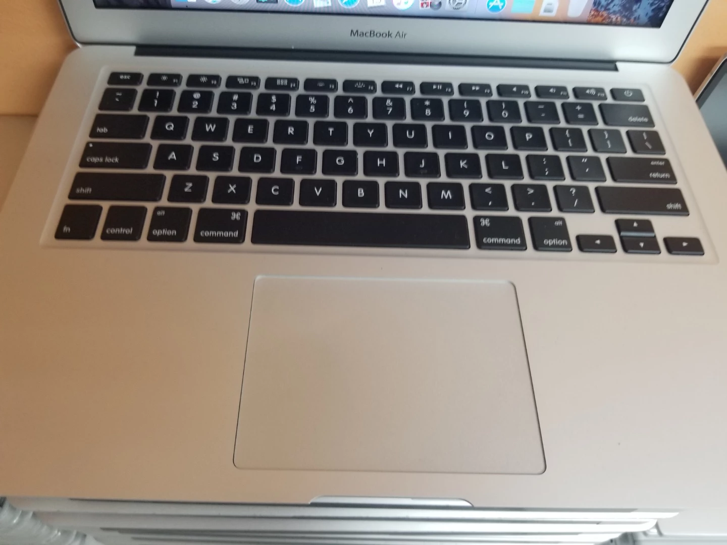 2017 Apple MacBook Air