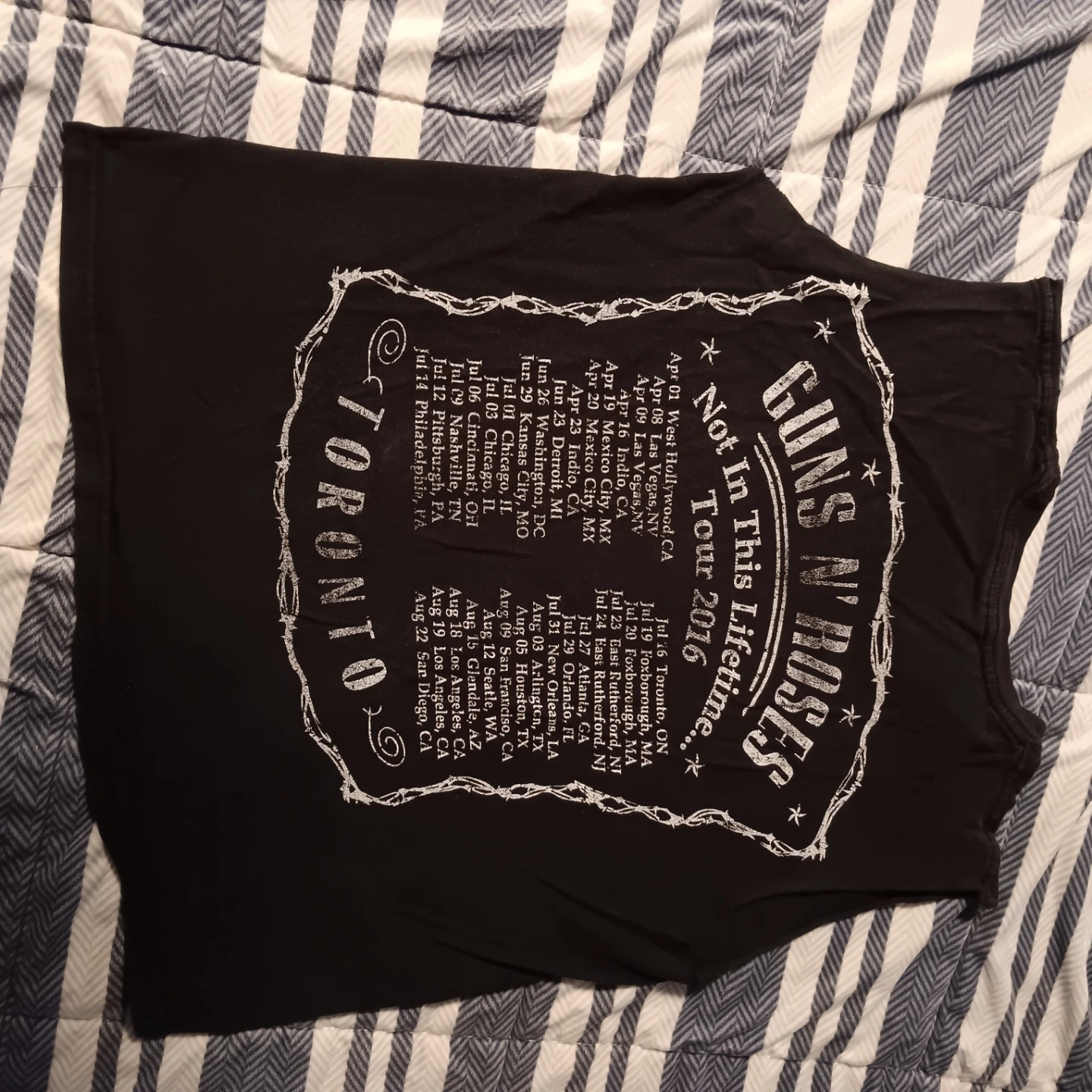 Guns N' Roses 2016 Tour Sleeveless Shirt - photo 5