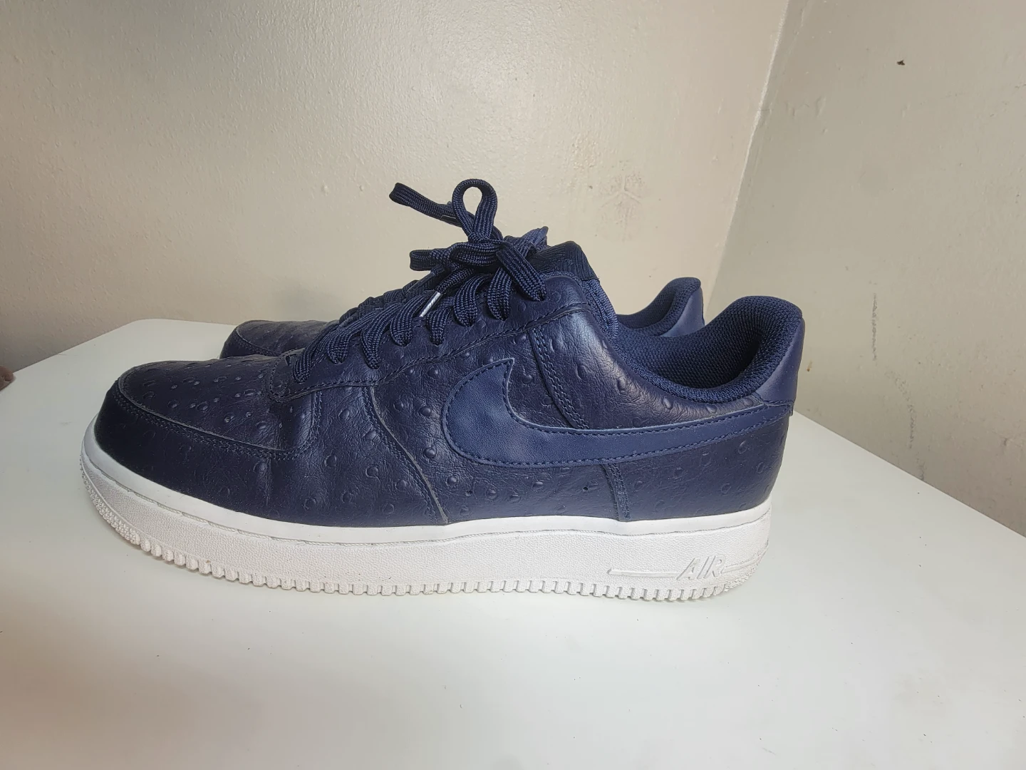 Nike Air Force 1 Navy Ostrich Print Sneakers - photo 2