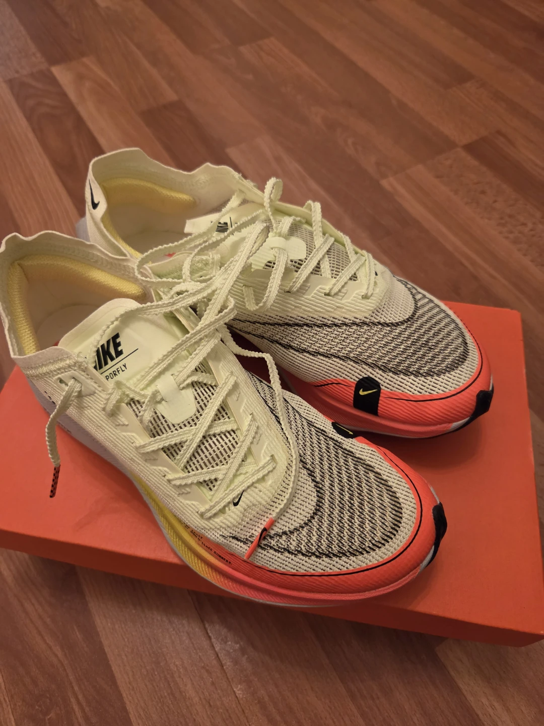 Nike Vaporfly Running Shoes 🏈 - photo 3
