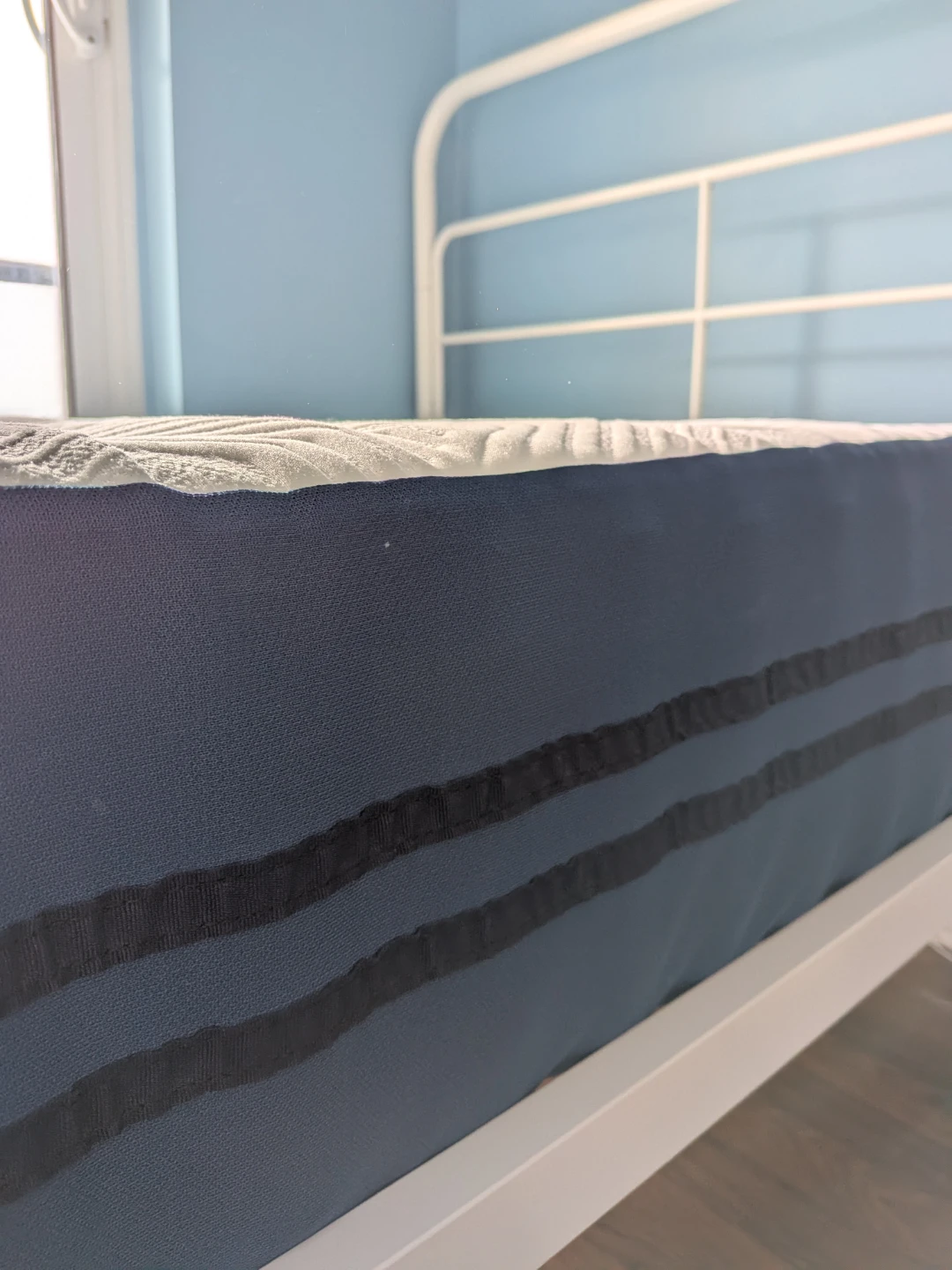 Avenco 8" Firm Hybrid Mattress (Twin XL) - photo 2