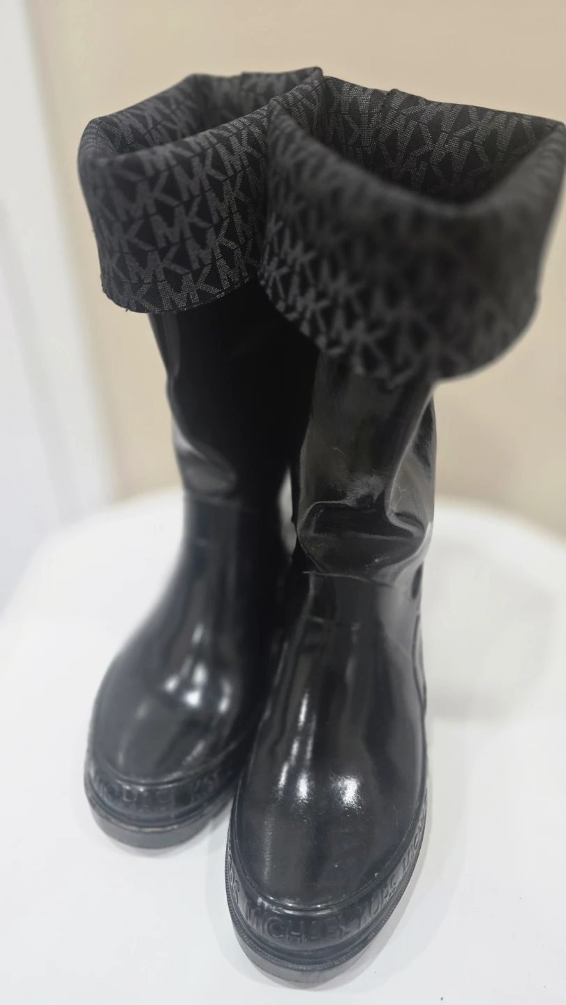 Michael Kors Black Rubber Rain Boots size 6 - photo 3