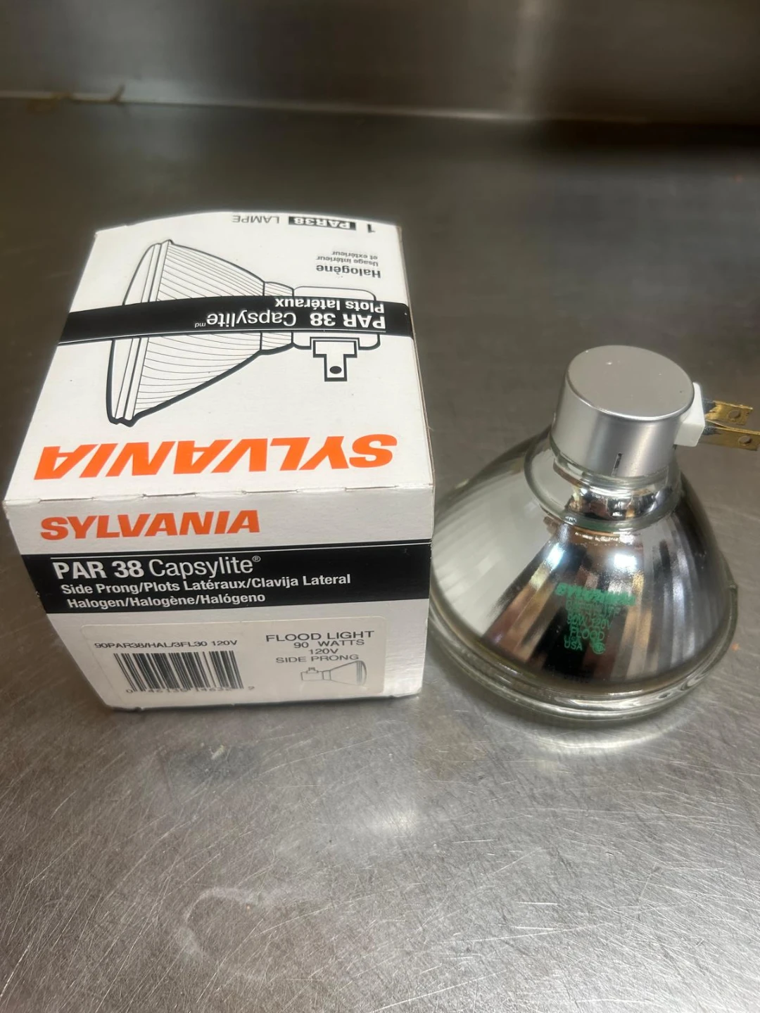 Sylvania PAR38 Capsylite Halogen Flood Light Bulb