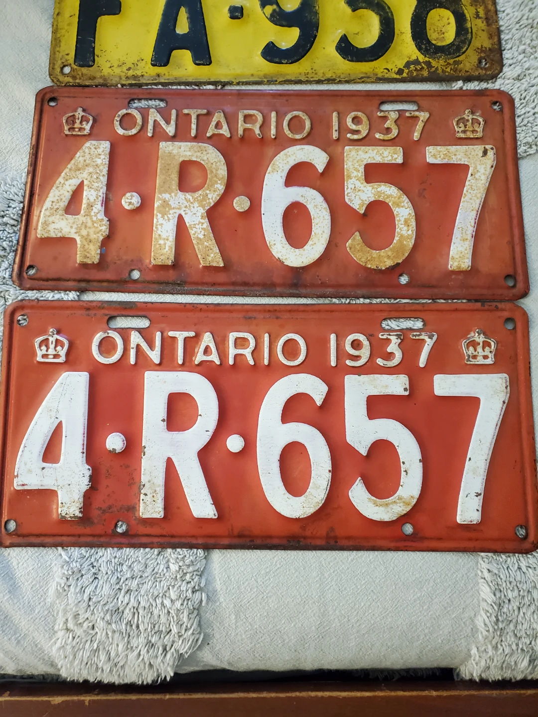 Vintage Ontario License Plate Collection - photo 4