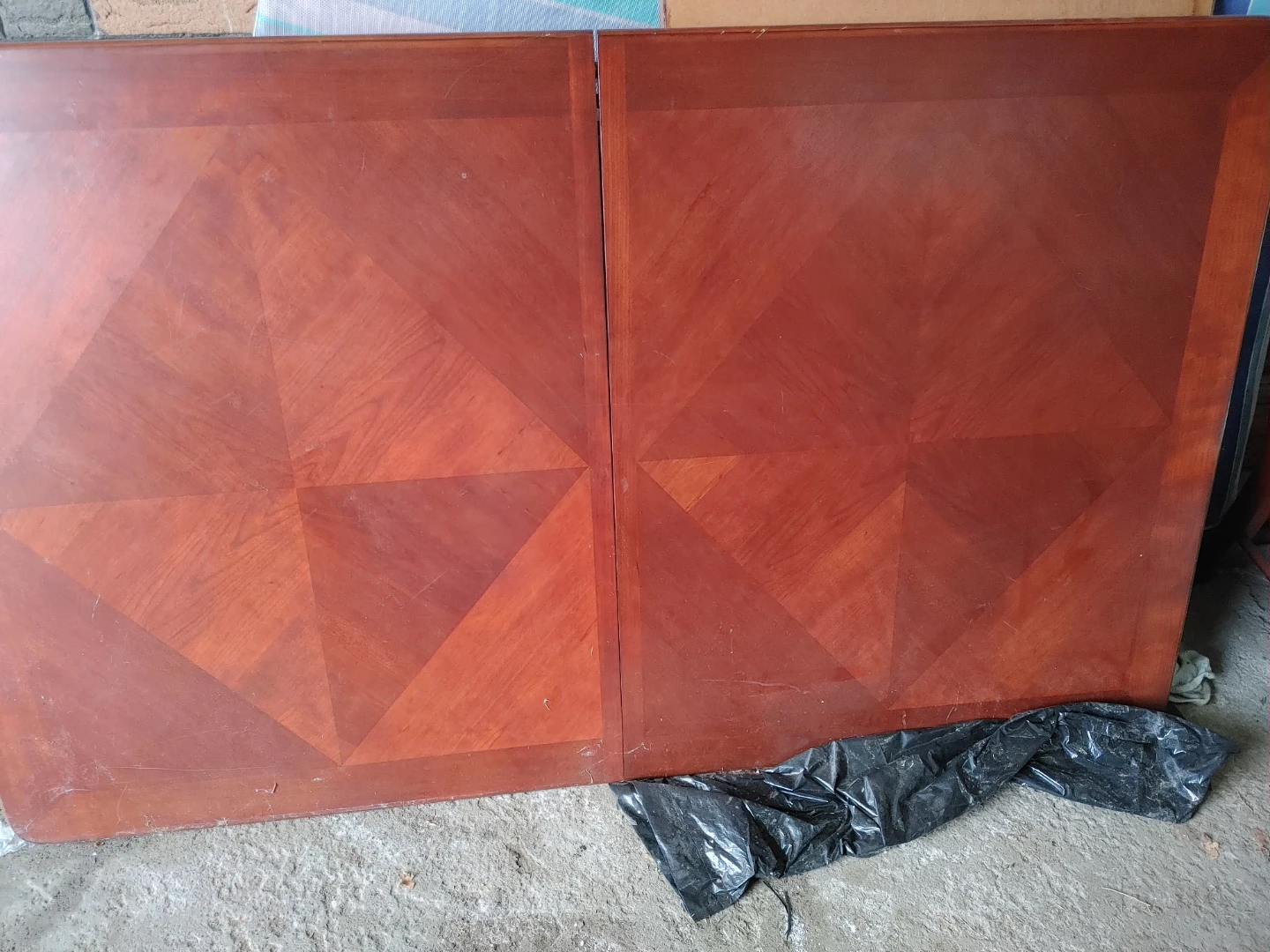 Solid wood Dining table with 6 chairs