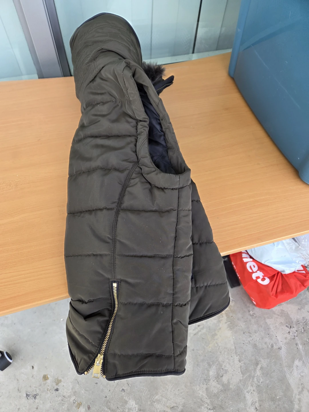 H&M Olive Green Quilted Puffer Vest - photo 4