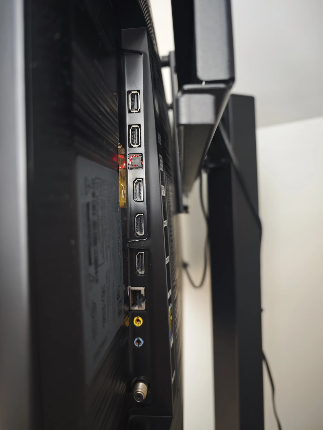 Samsung UN40NU7100F 40-inch Smart TV - photo 3