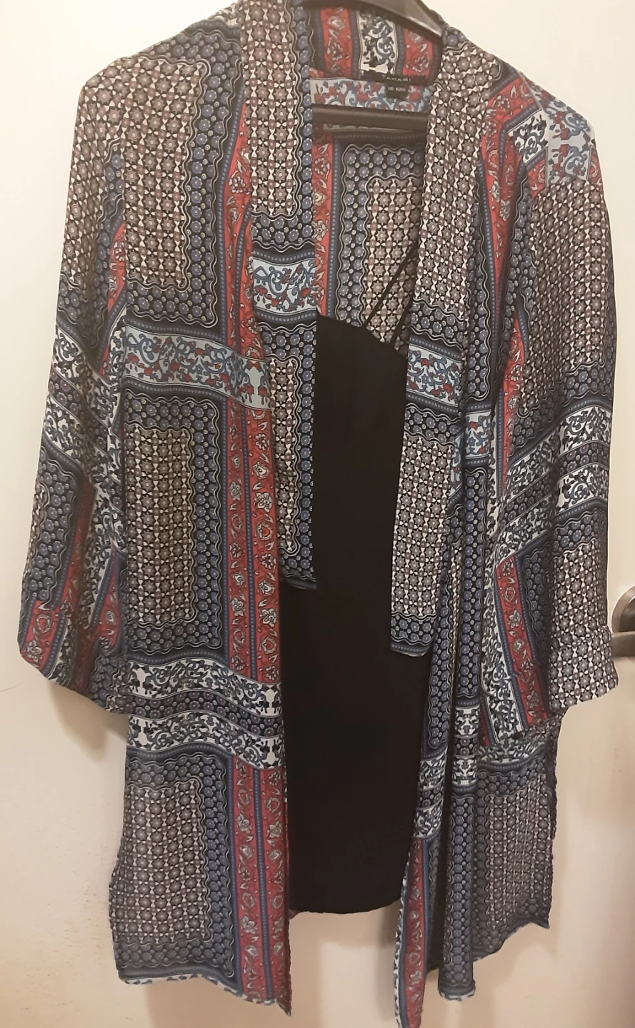 Tahari Paisley Print Kimono