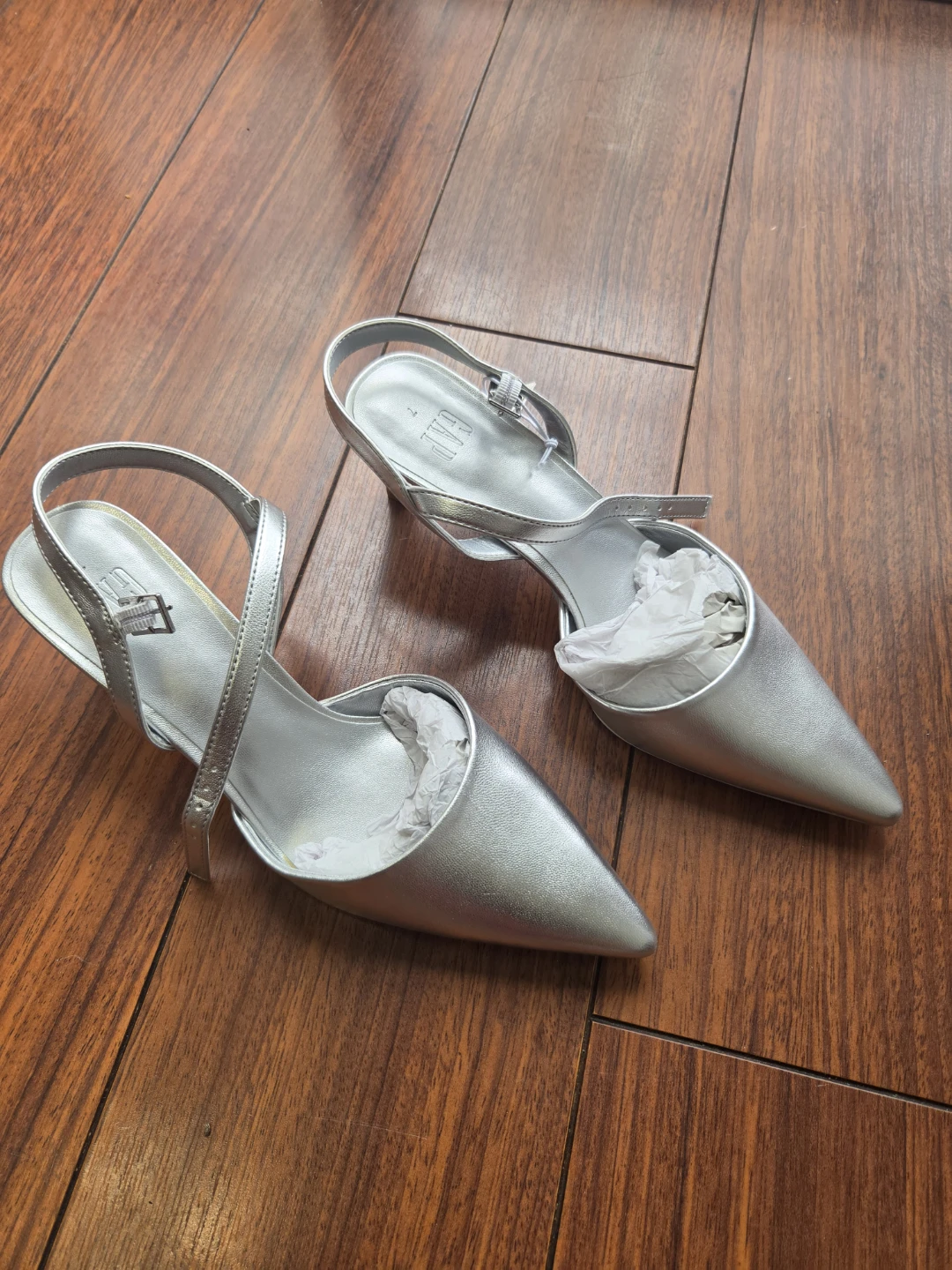 New GAP Silver Pointed Heels - photo 2