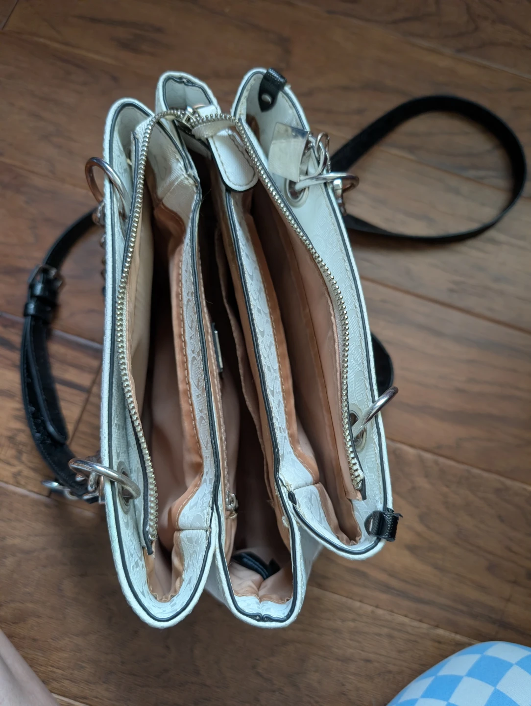 Guess Handbag - photo 3