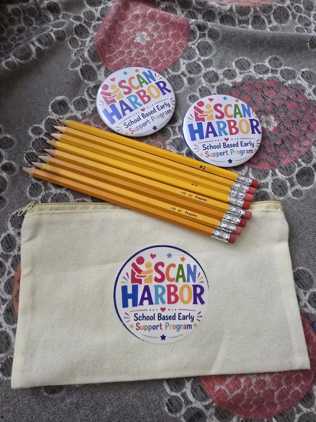 🏈 Scan Harbor Pencil Pouch, Pins, and Pencils Set