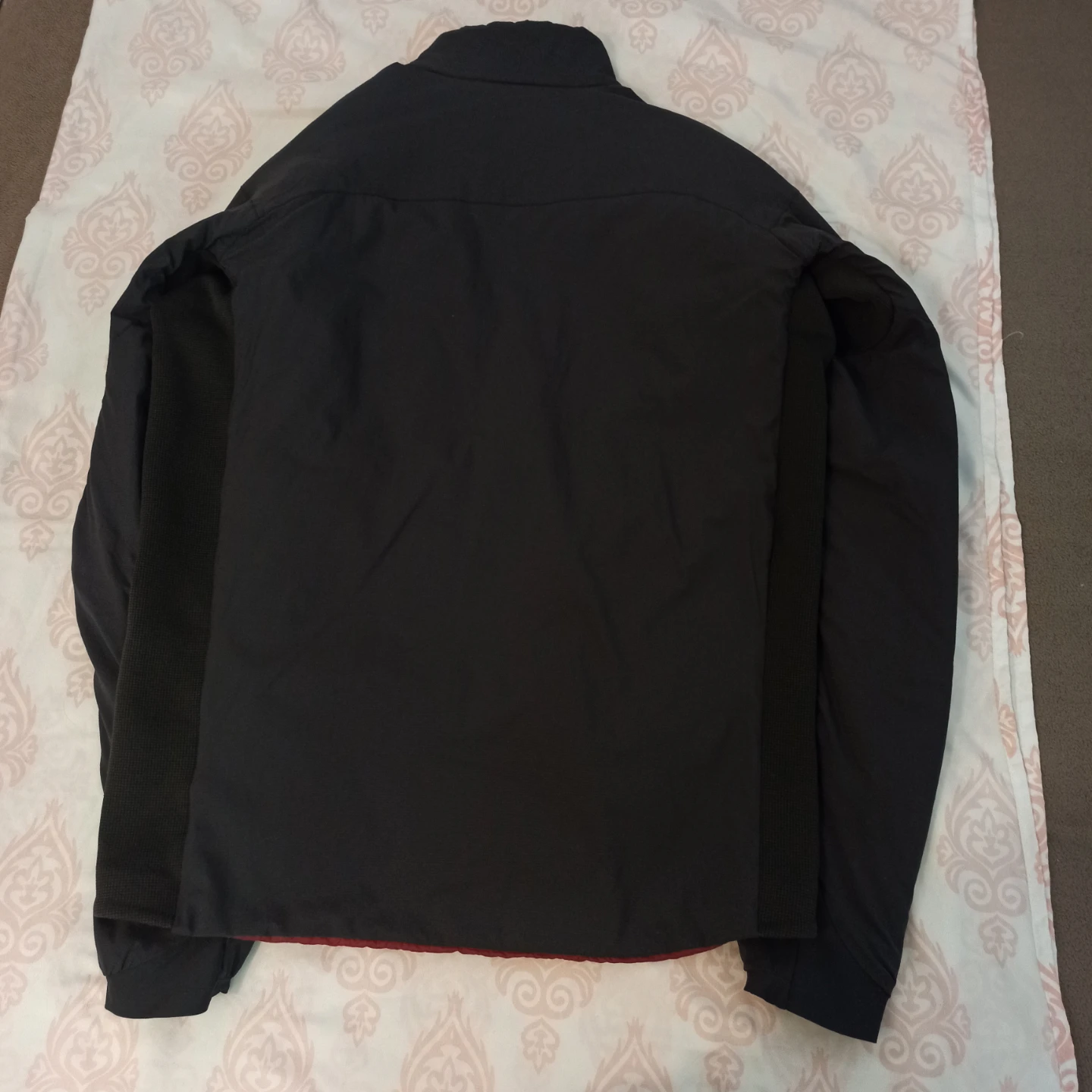 Arc'teryx Atom LT Hoody - Men's Carbon. Size M. - photo 3