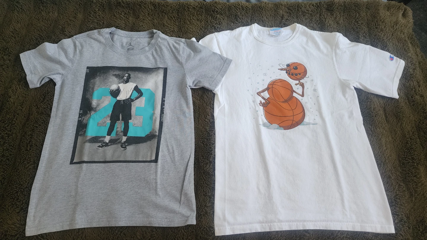 Jordan and Champion T-Shirts - photo 4