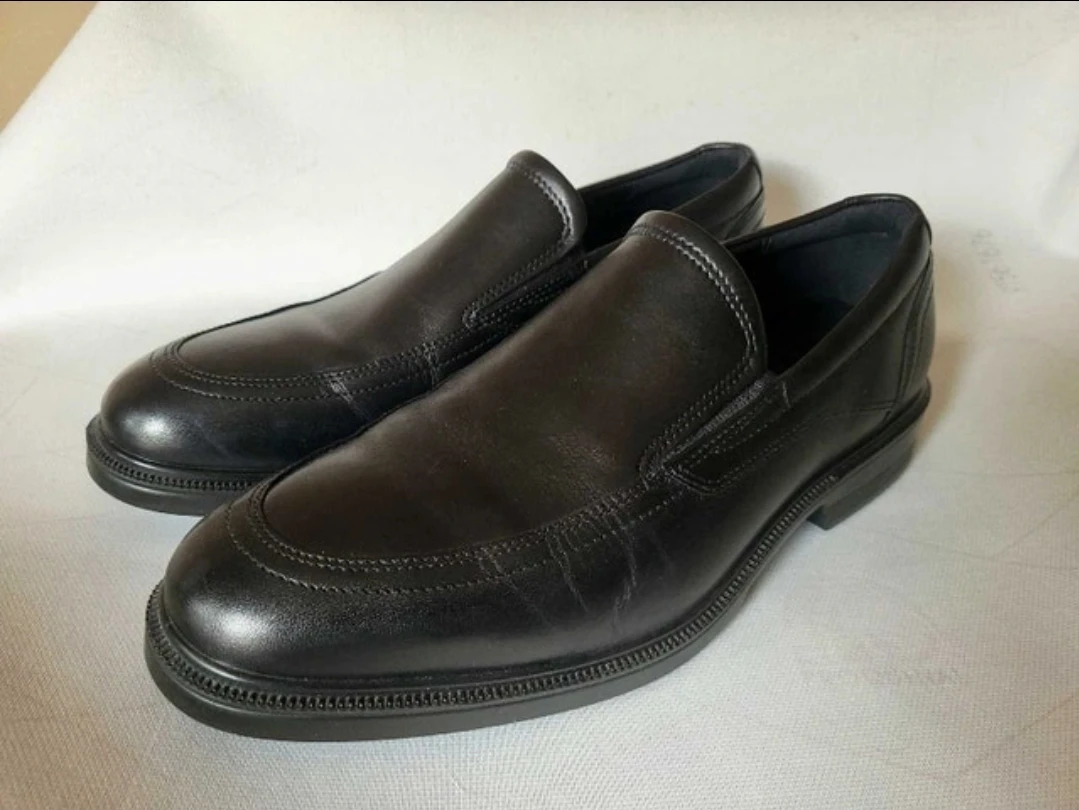 ECCO Size 8.5 Dress Shoes