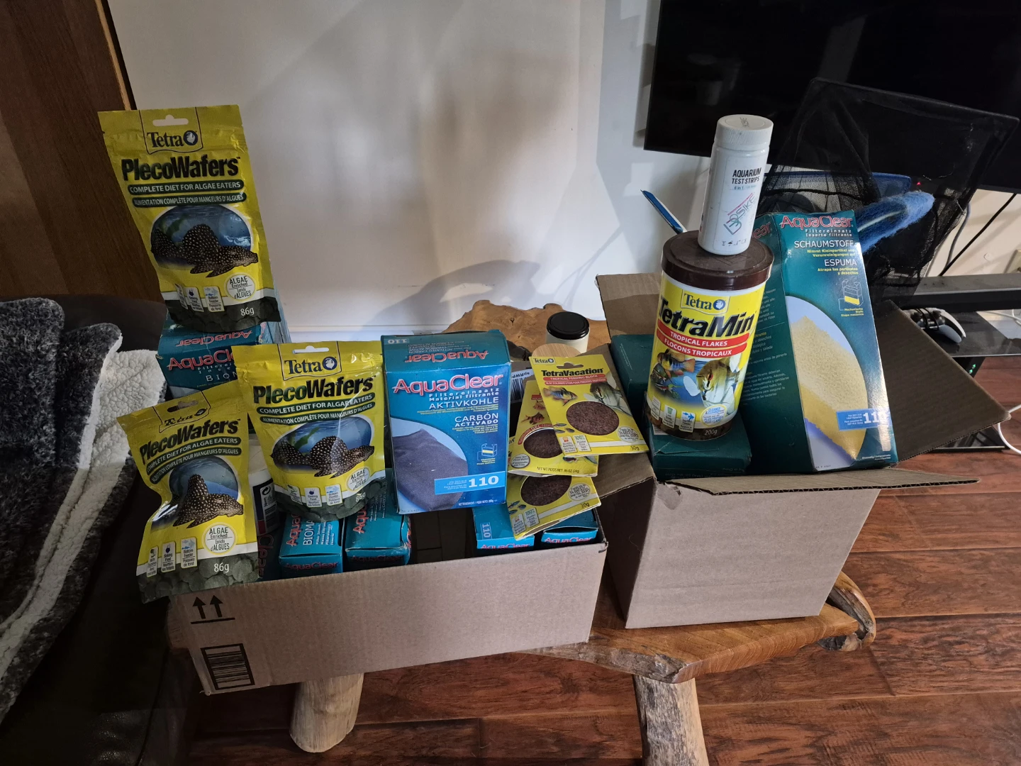 Aquarium Filter Supplies and Fish Food Assortment - photo 3