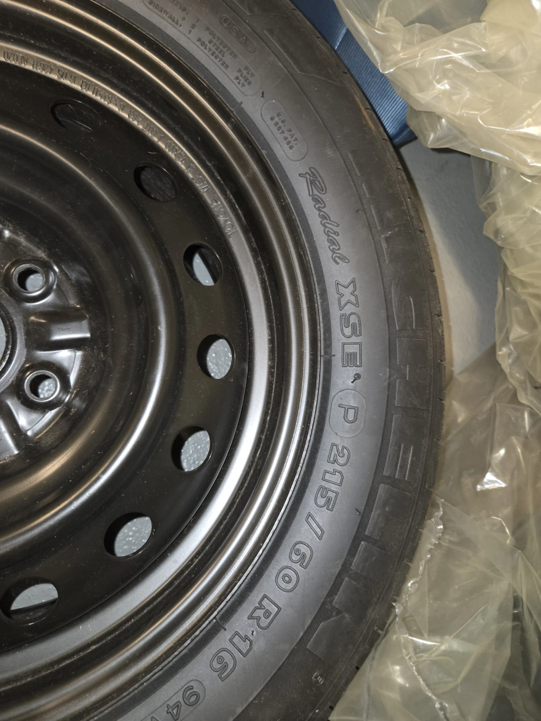 4 x Hankook Icebear Winter tires 1  Michelin P215/60R16 - photo 2
