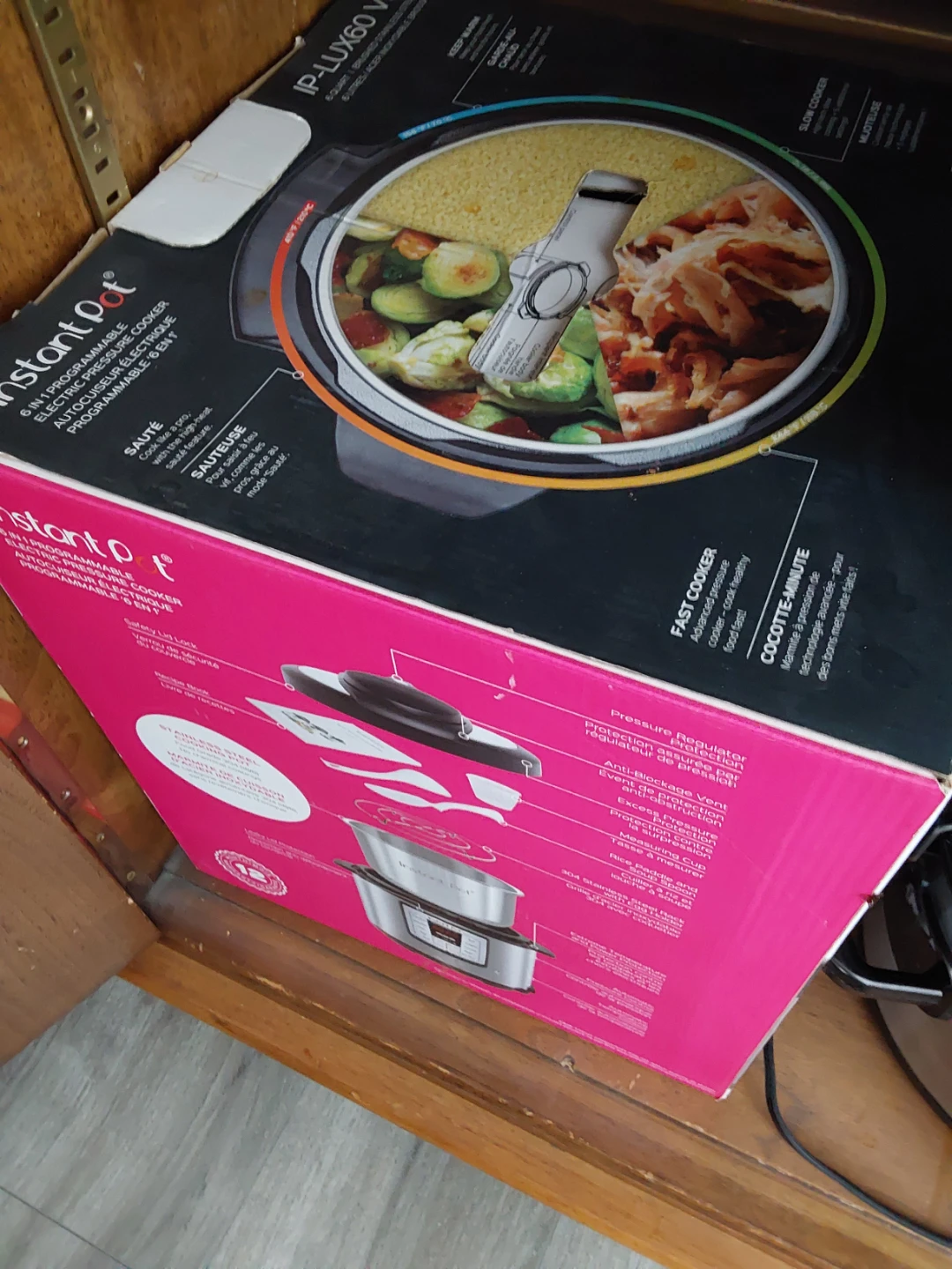 Instant Pot IP-LUX60 6-in-1 Electric Pressure Cooker
