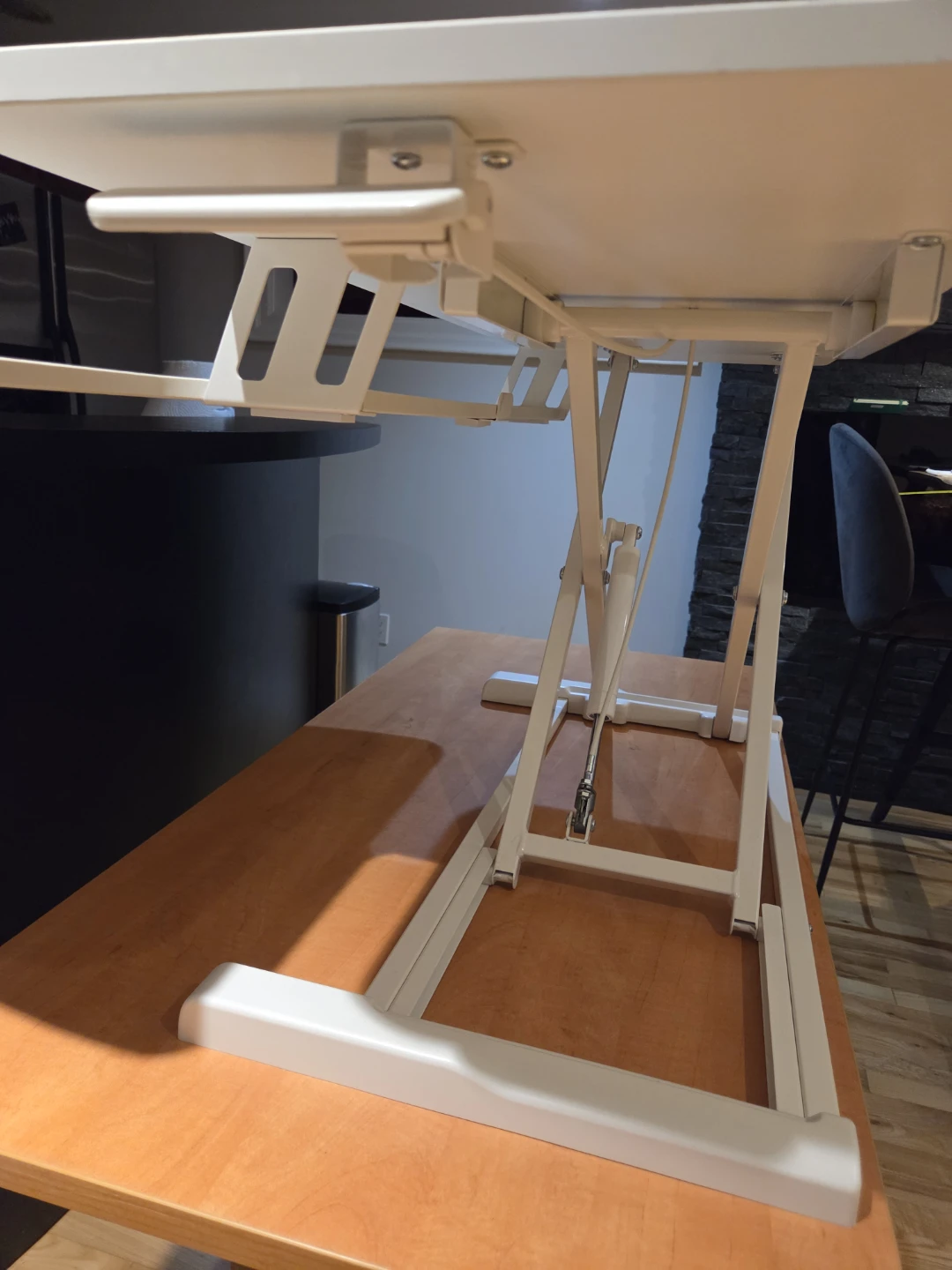 VIVO 42" Height-Adjustable Standing Desk Converter - photo 5