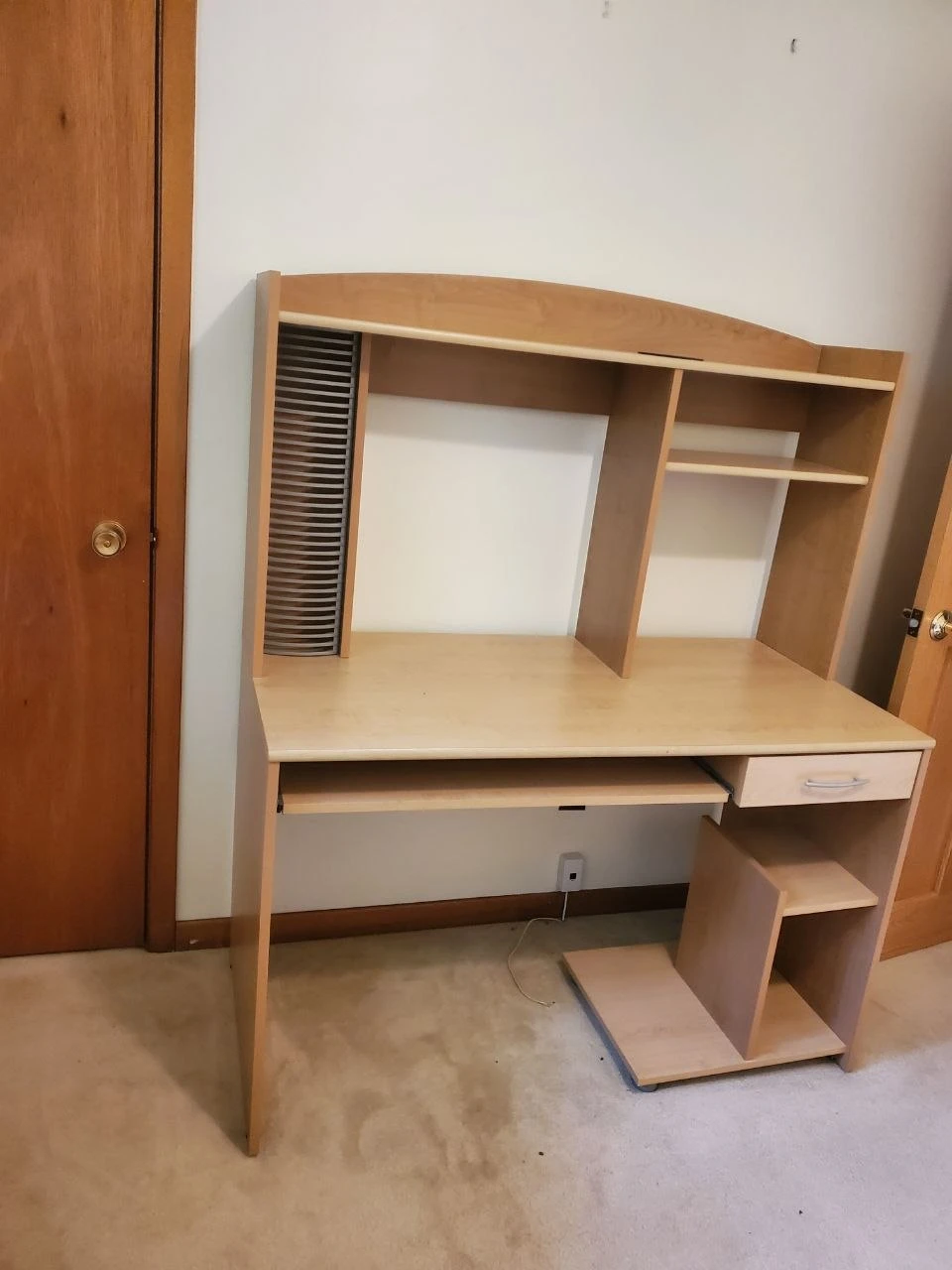 Computer Desk with Hutch - photo 2