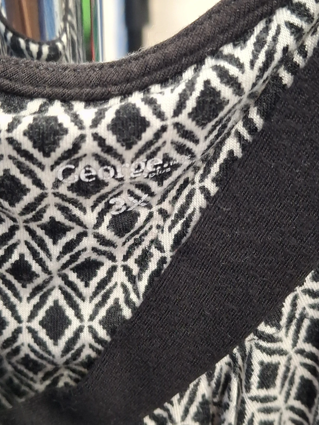 Black & White Diamond Print Dress - photo 2
