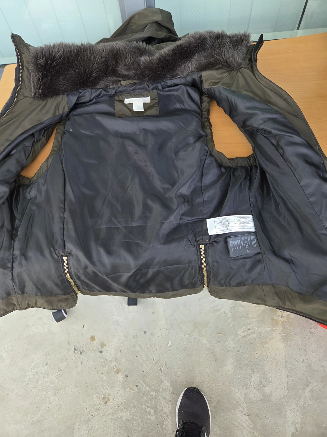 H&M Olive Green Quilted Puffer Vest - photo 5
