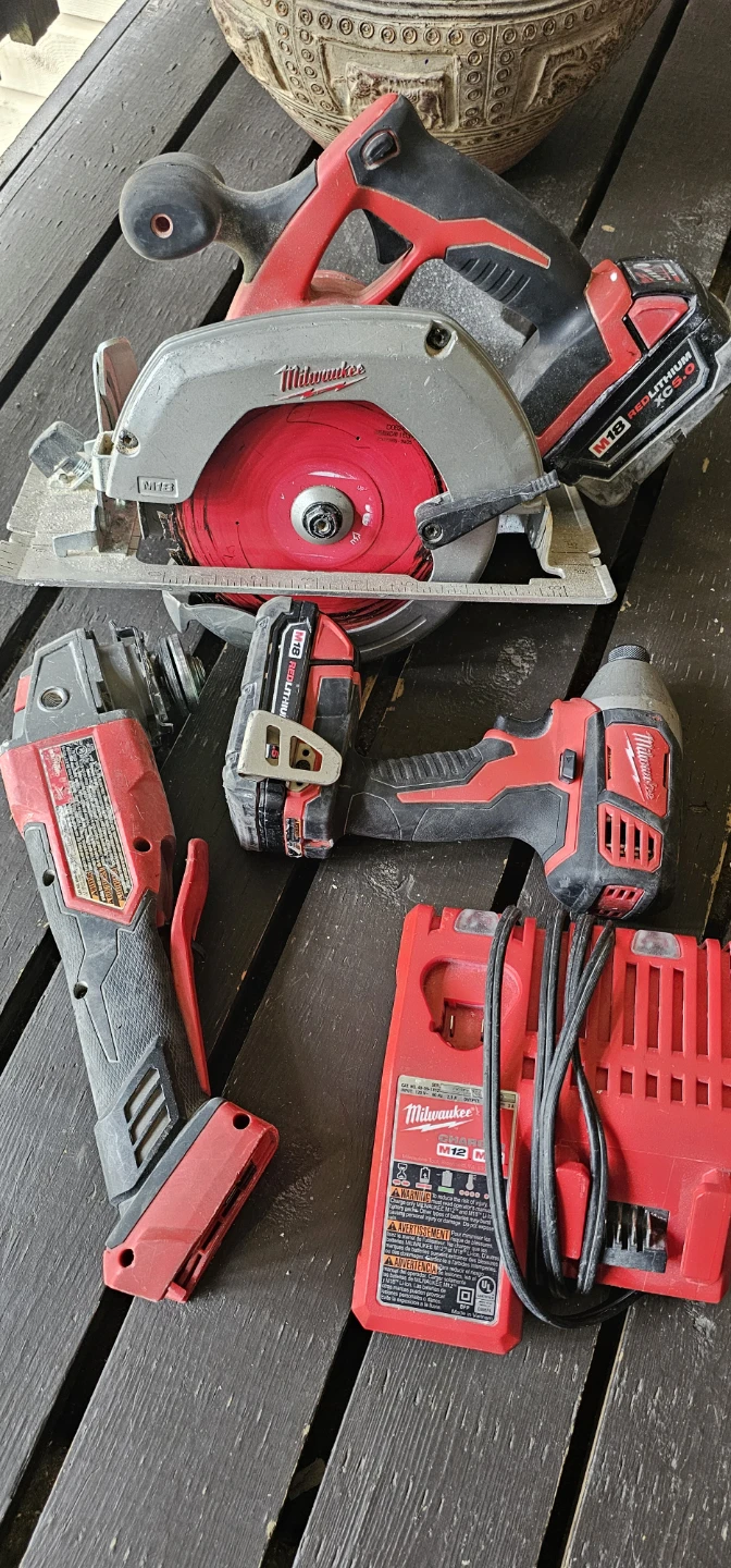 Milwaukee M18 Power Tool Combo Set