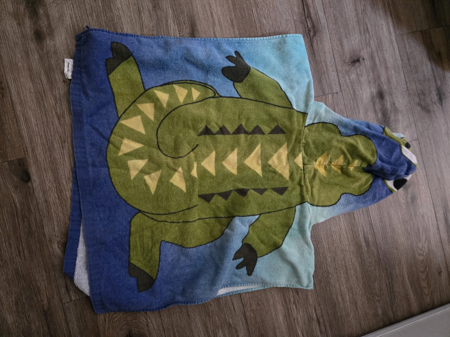 Yourigami Crocodile Hooded Towel 🏈