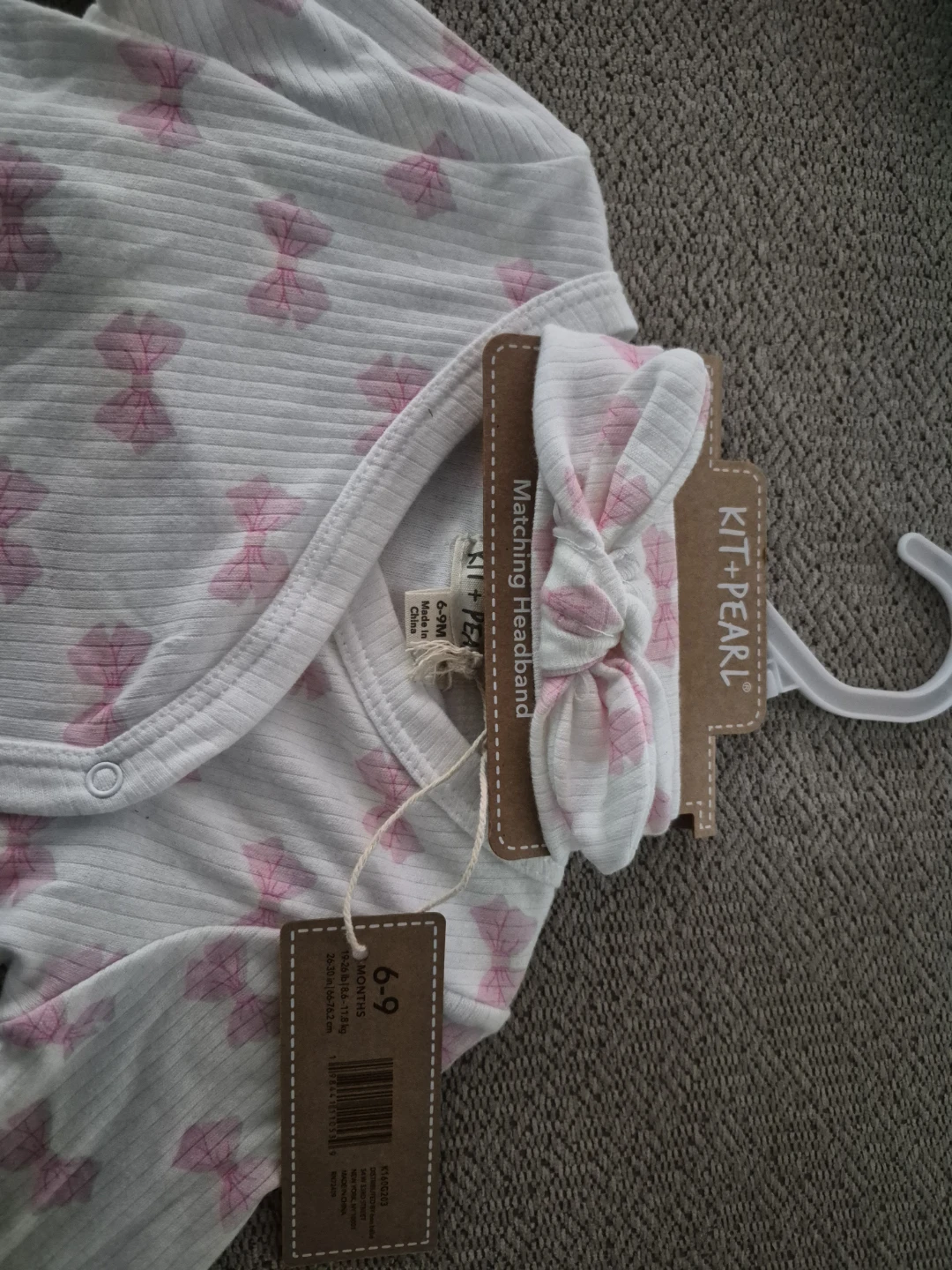🏈🏉Kit+Pearl Baby Outfit 6-9 Months *new with tags* - photo 3