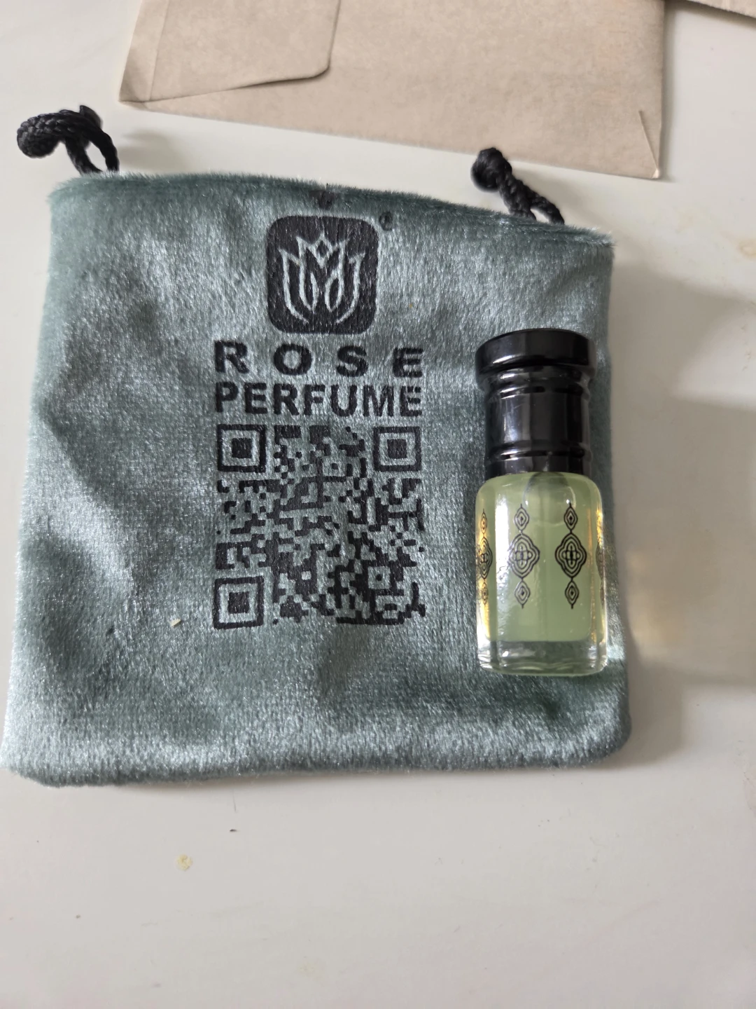 Rose Perfume Oud Oil - photo 4