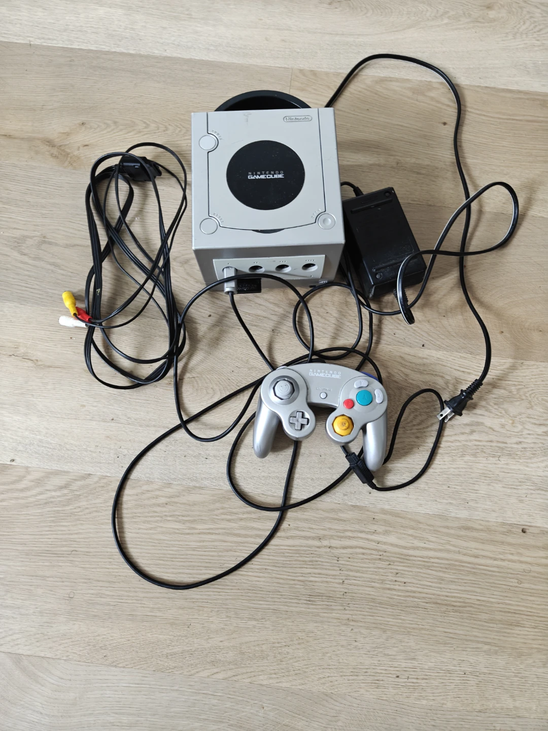 Nintendo GameCube Console Bundle