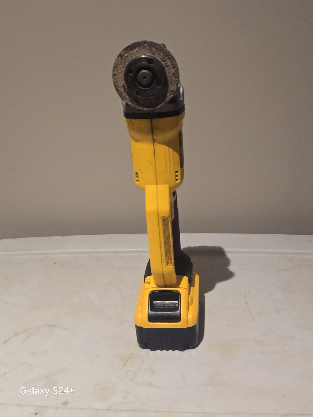 DeWalt 20V Max Angle Grinder DCG412 - photo 3