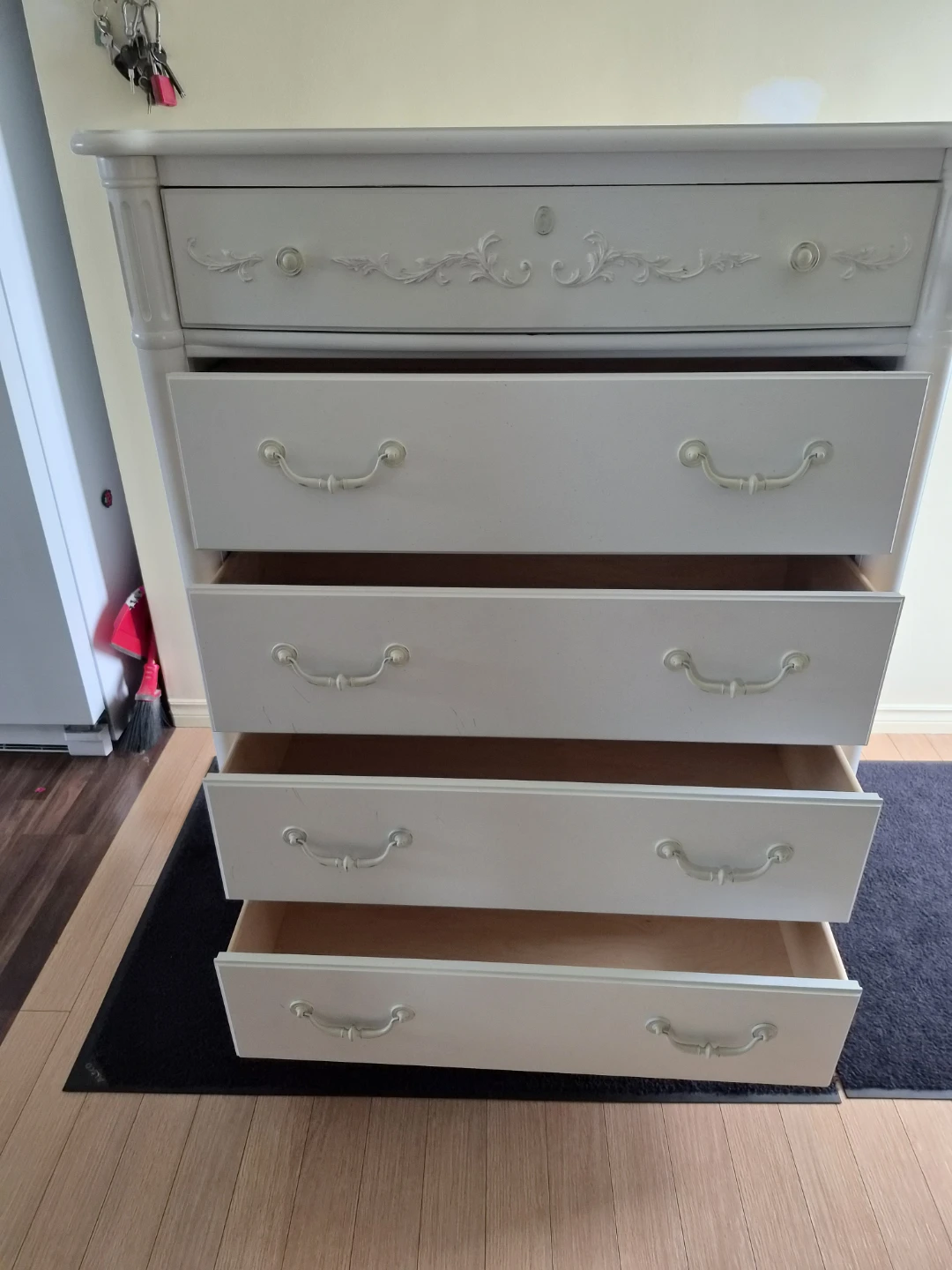 Dresser - photo 5
