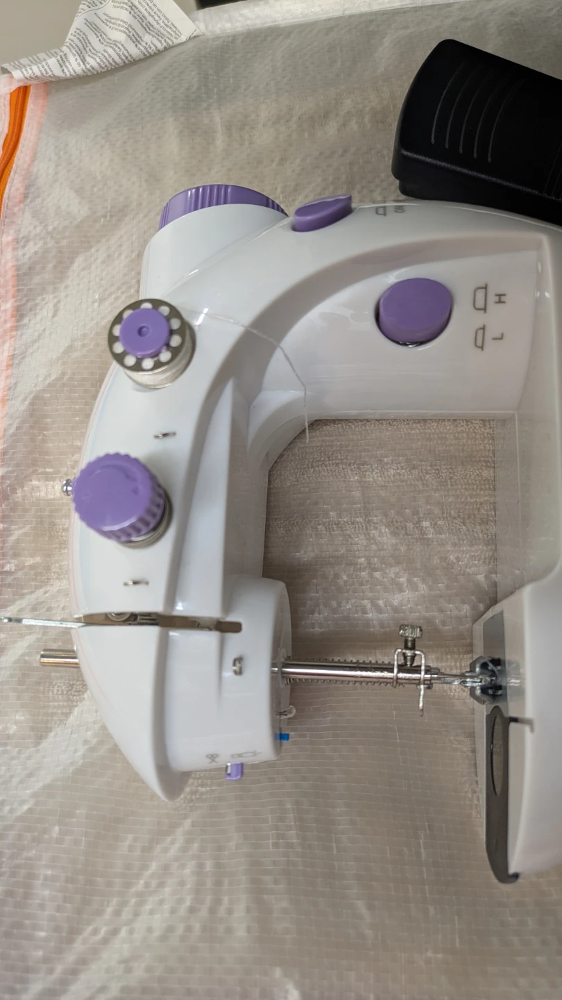 Portable Mini Sewing Machine - photo 3