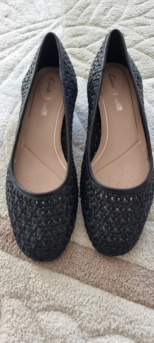 Clarks Black Woven Pumps