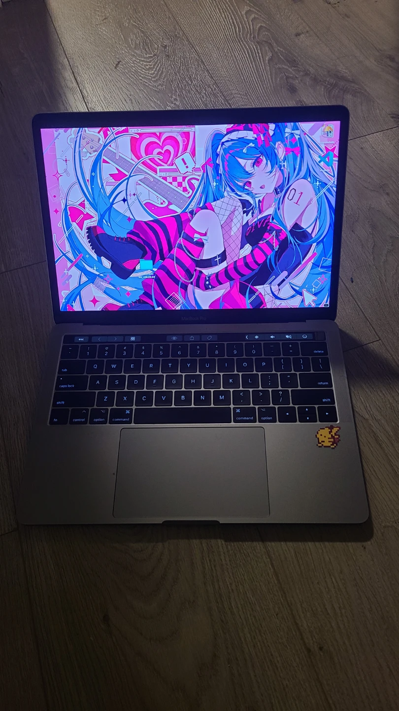 Moving sale - Apple MacBook Pro