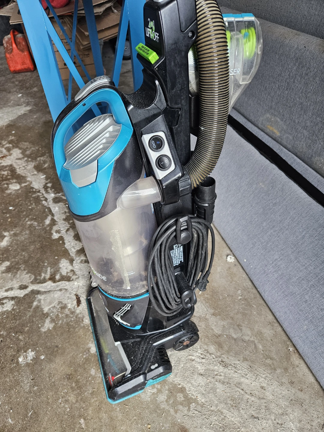 Bissell PowerGlide Pet Lift-Off Vacuum - photo 2
