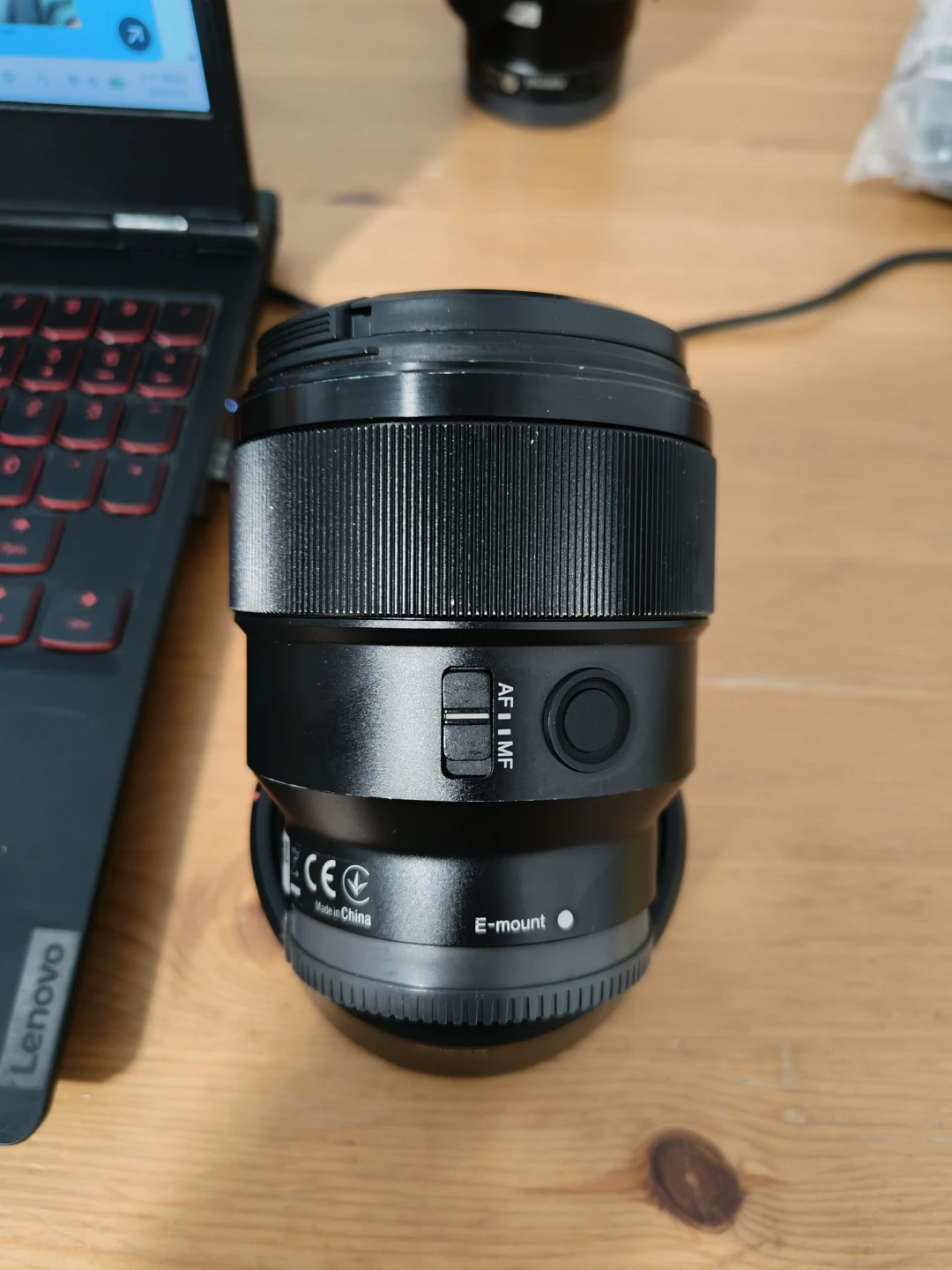 Sony FE 85mm f/1.8 Prime Lens - photo 2