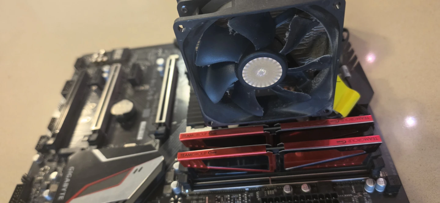 Gigabyte Z270 Motherboard with TeamGroup RAM and Cooler - photo 4