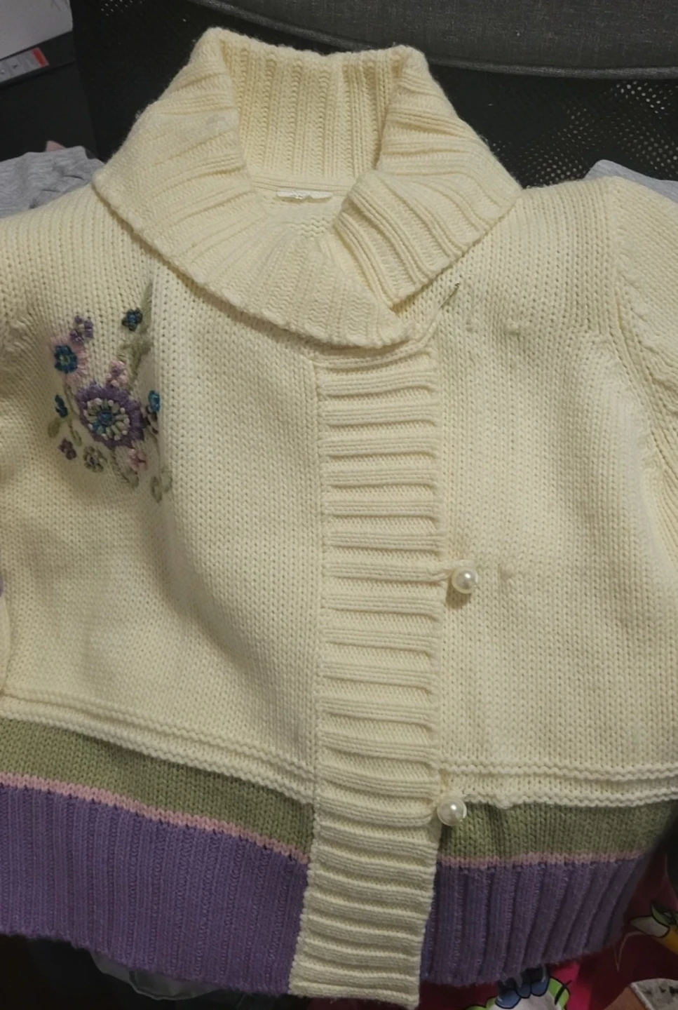 Handmade Floral Embroidered Cardigan - photo 2