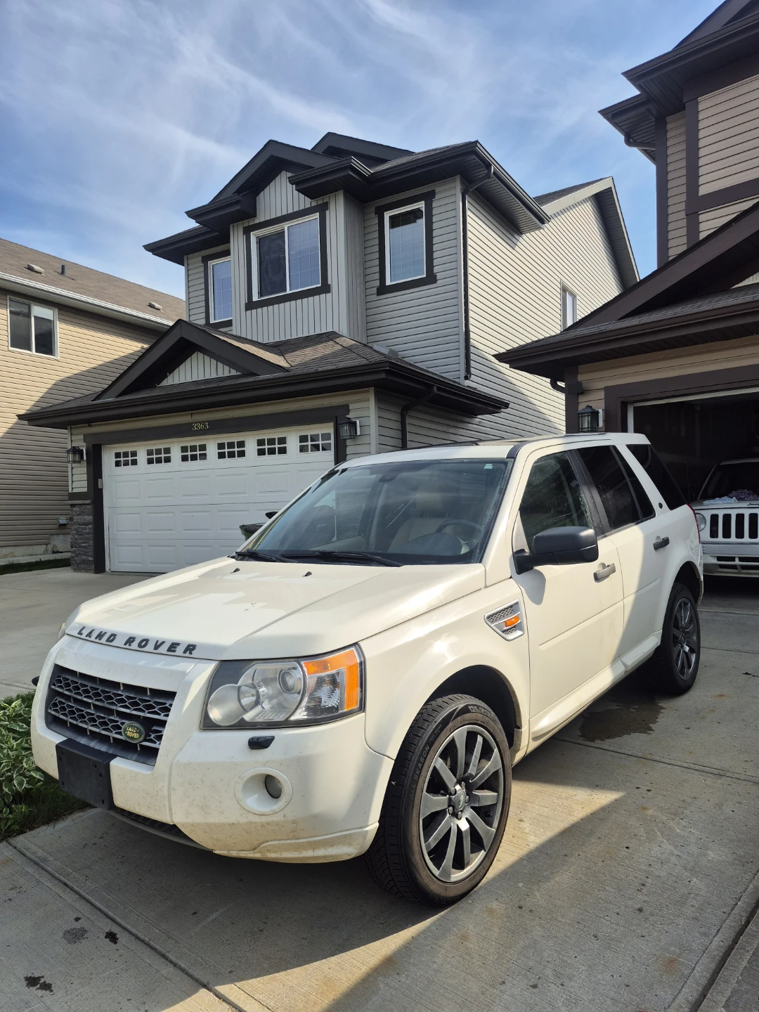 Land Rover LR2 SUV