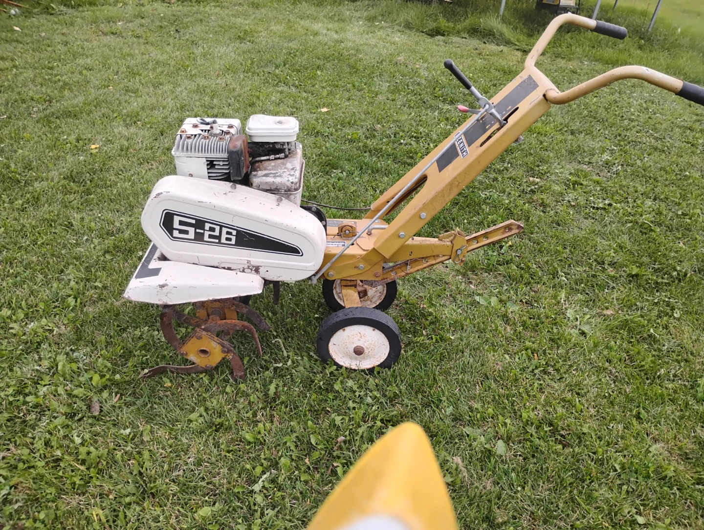 Zenith 5-26 Gas-Powered Garden Tiller - photo 3
