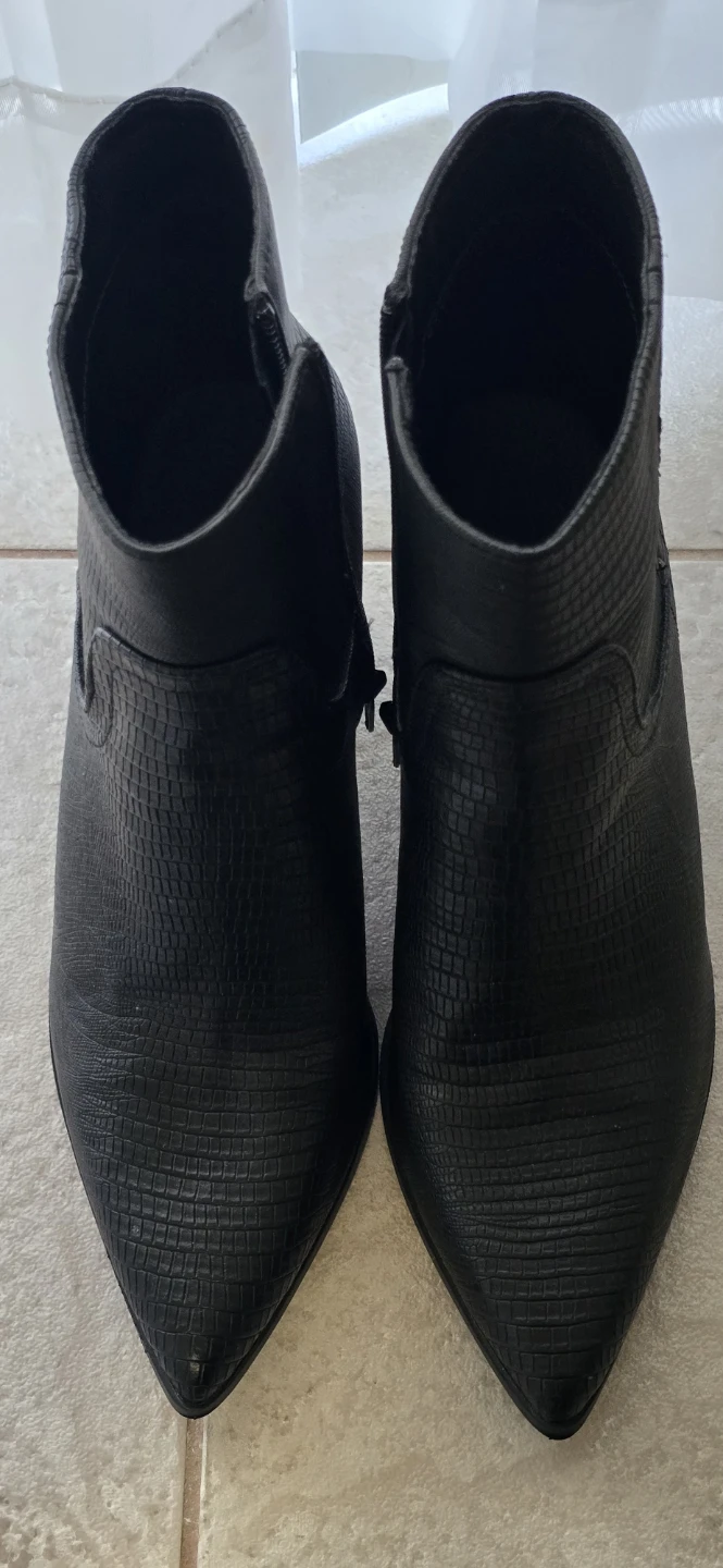 Brand new ankle boots - photo 3