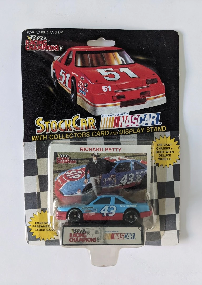 Assorted Collectible Diecast NASCAR and Hot Wheels Cars - photo 2