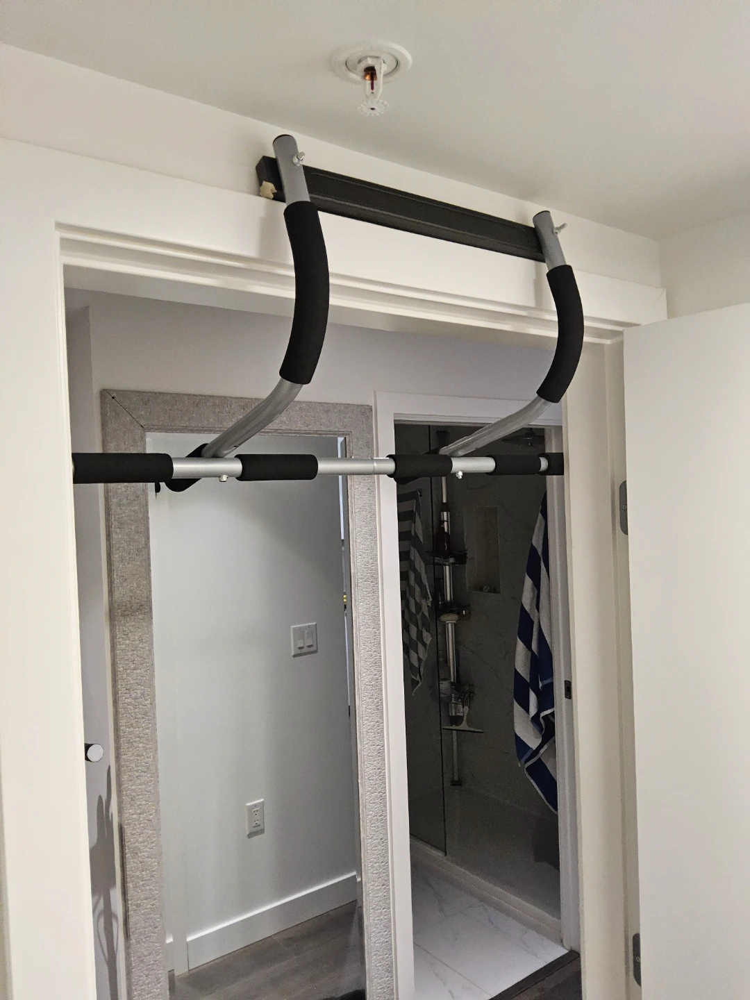 Doorway Pull-Up Bar