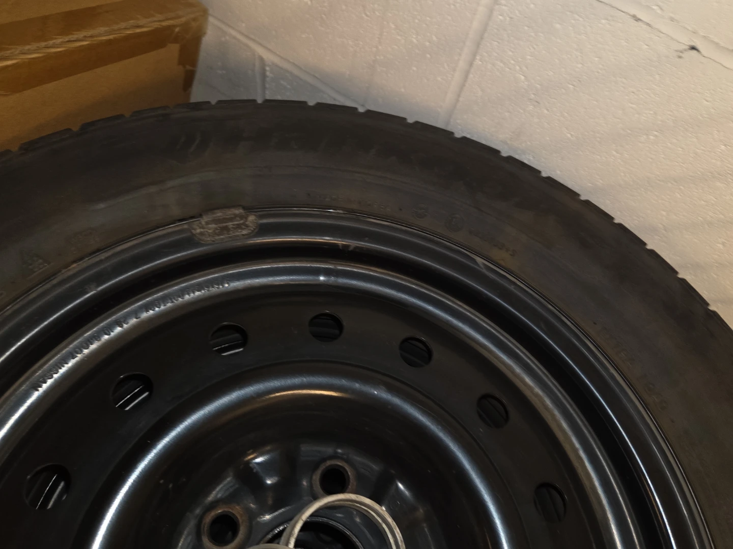 4 x Hankook Icebear Winter tires 1  Michelin P215/60R16 - photo 5