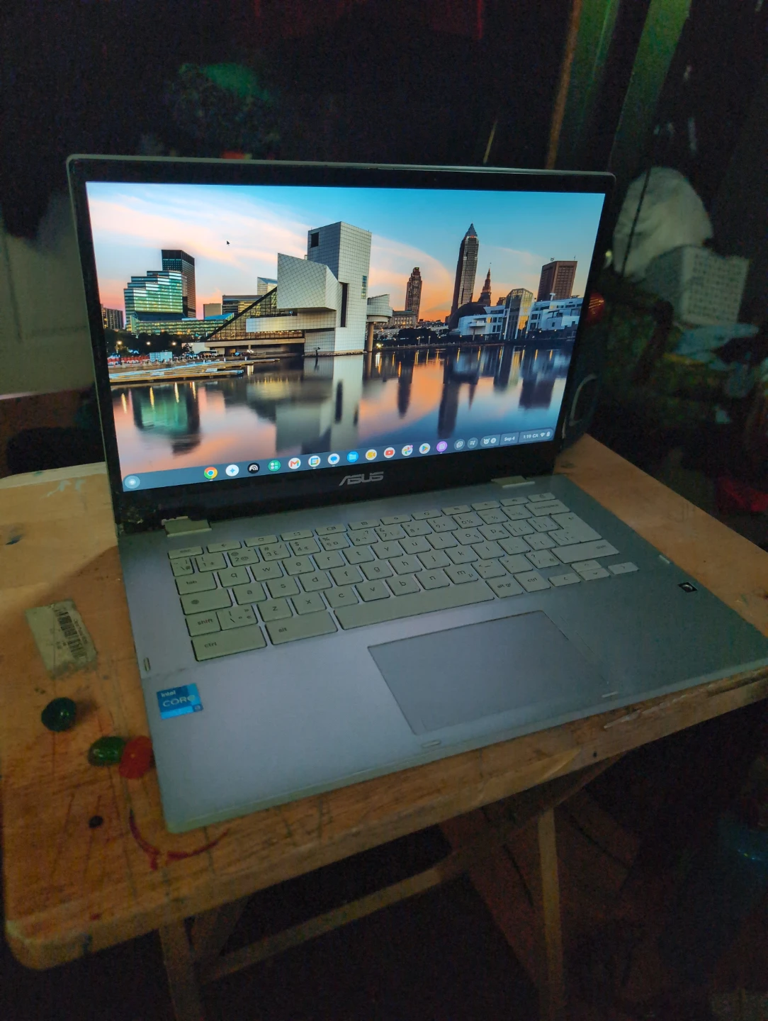 Touchscreen ASUS Intel Core i3 Chromebook Laptop
