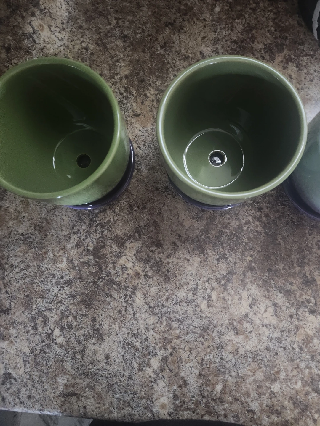 Set of 5 Small Ceramic Plant Pots with Saucers - photo 3